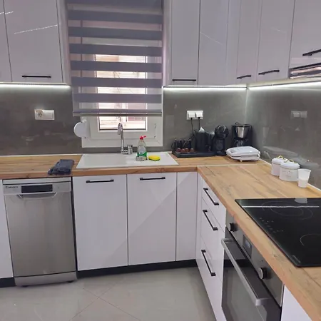 Shipyard View Apartment