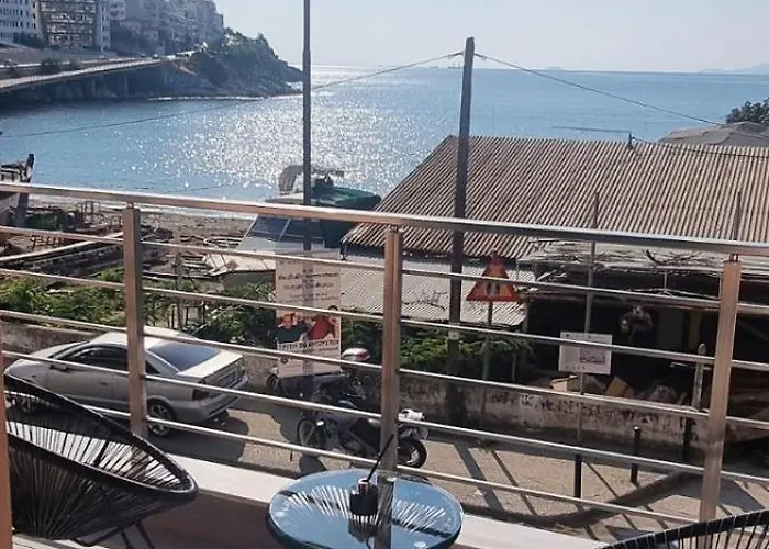 Shipyard View Apartament *